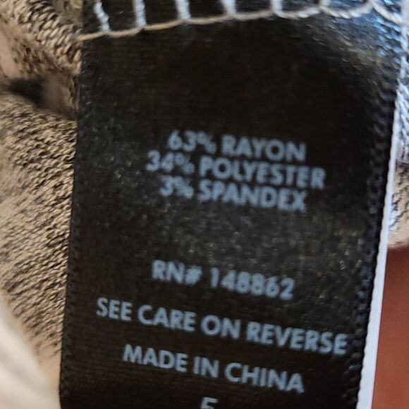 Torrid top size 5 - Picture 4 of 4